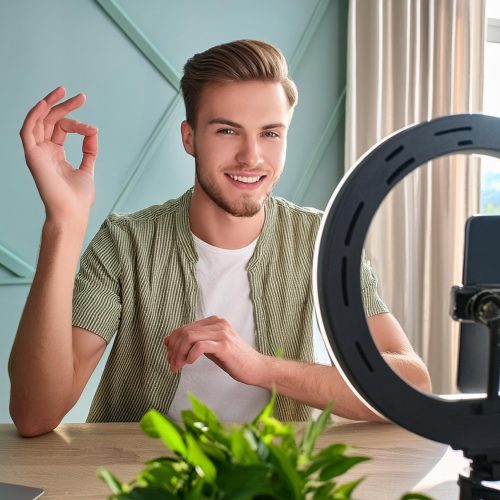 TikTok, la trend règne en maître : comprendre et surfer sur la vague virale